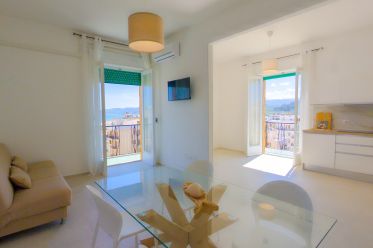 salone appartamento Blu Suite del B&B Bed and Breakfast vicino al mare di Vieste Incanto Di Luna