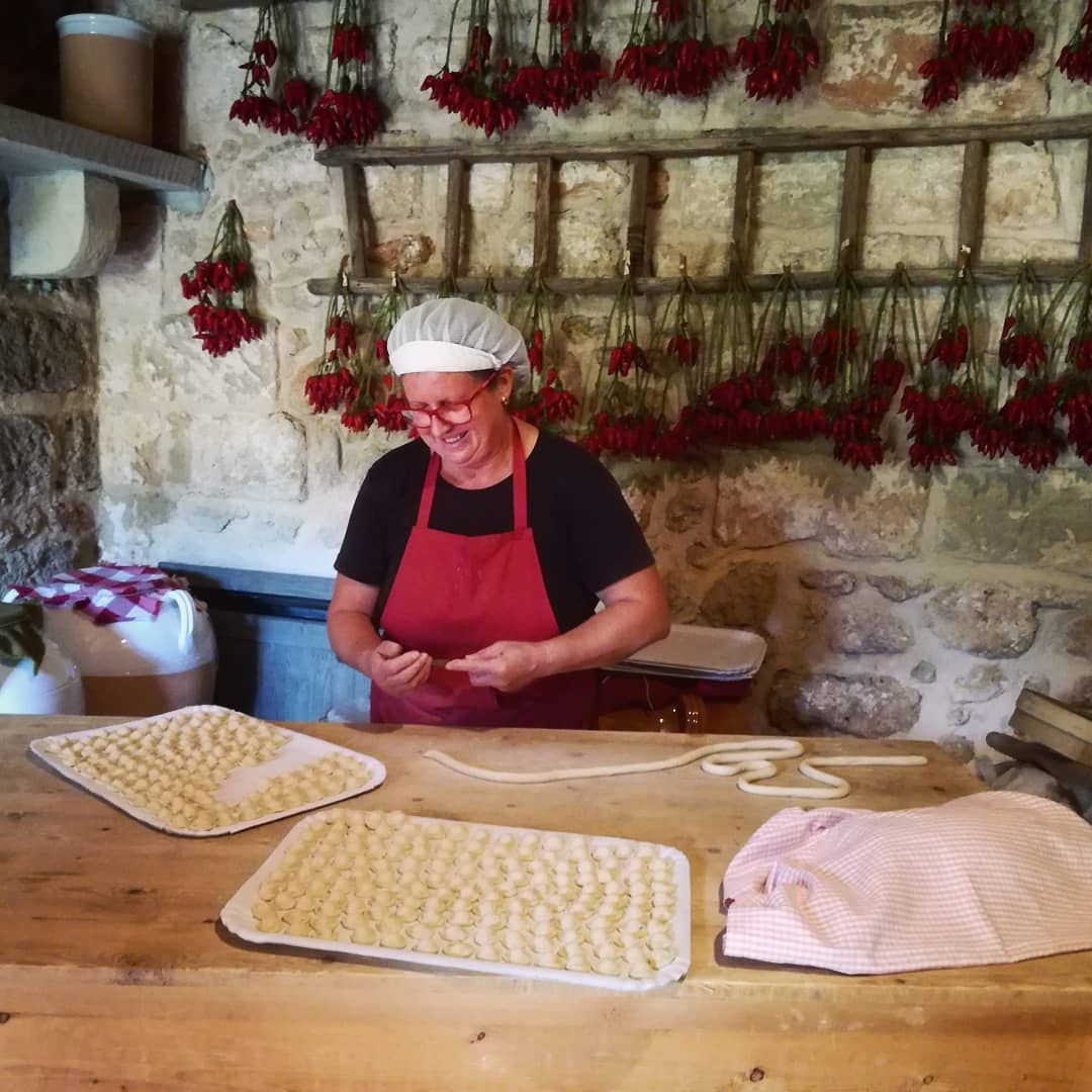 Visite Guidate Pranzo In Masseria Per Conoscere Le Tradizioni Locali Di Vieste Orecchiette Formaggi Locali Km Zero Turismo Enogastronomico Ricette Della Tradizione Gargano